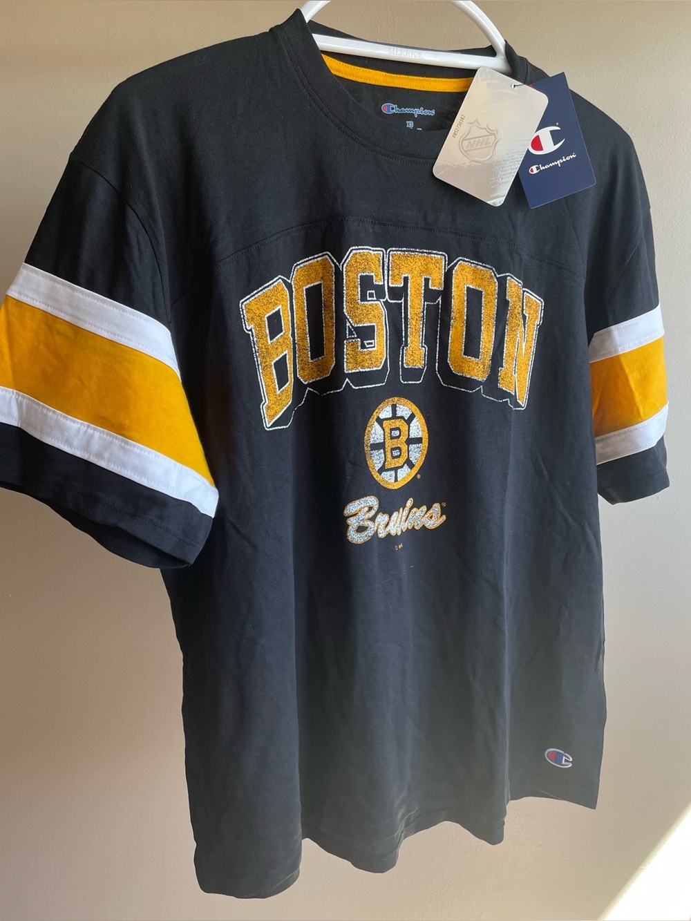 XS Boston Bruins Tee Shirt